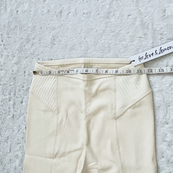 NWT- For Love & Lemon Dani Ribbed Biker Shorts Cream - Picture 7 of 8